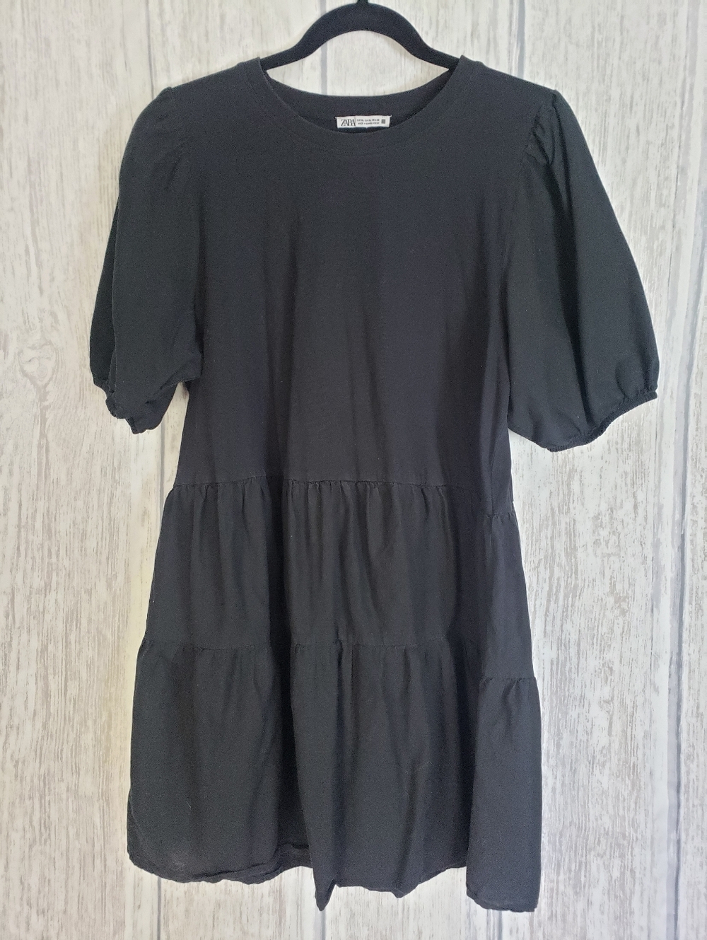 ZARA Black poplin mini dress featuring a tiered silhouette and puff sleeves XL